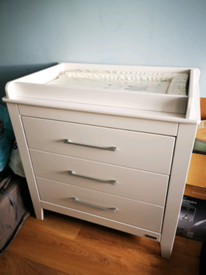 mamas and papas changing unit